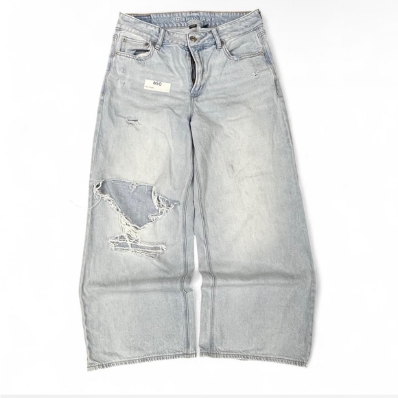 American Eagle Outfitters Denim - American Eagle Super High-Rise Baggy Wide Leg Ankle Jeans - 4 SHORT